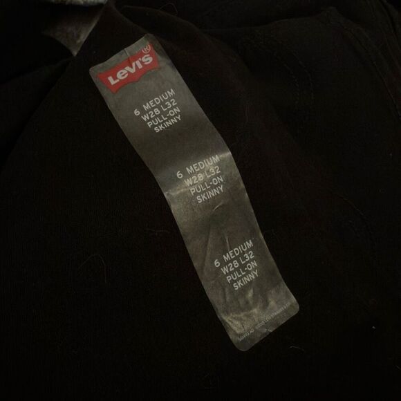 NWT Levi’s (6 / 28) Black Pull-On Skinny Jeans / Jeggings - Stretch Waistband - Picture 7 of 9